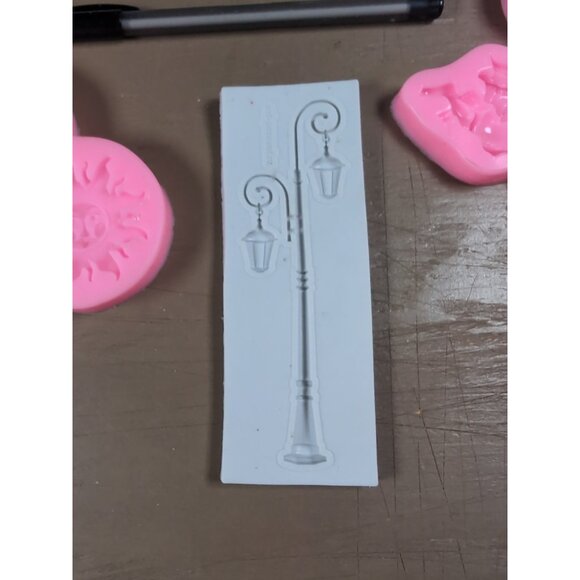 Lot Of 11 Silicone Molds/Moulds for Resin Cake Decoration Craft Making Trinket - Picture 11 of 11